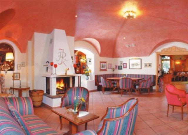 Wohlfühlresort und Feriengut Martinerhof Sankt Martin am Tennengebirge Exterior foto