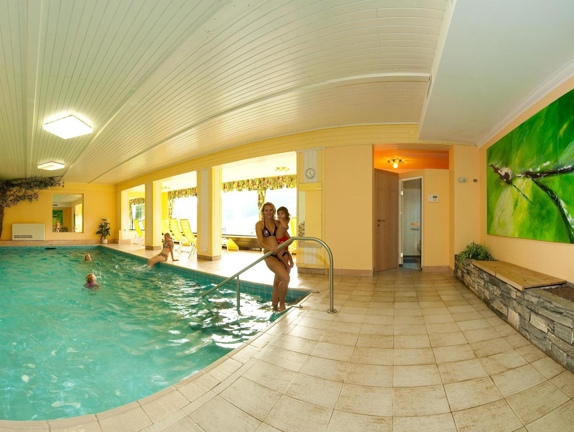 Wohlfühlresort und Feriengut Martinerhof Sankt Martin am Tennengebirge Exterior foto