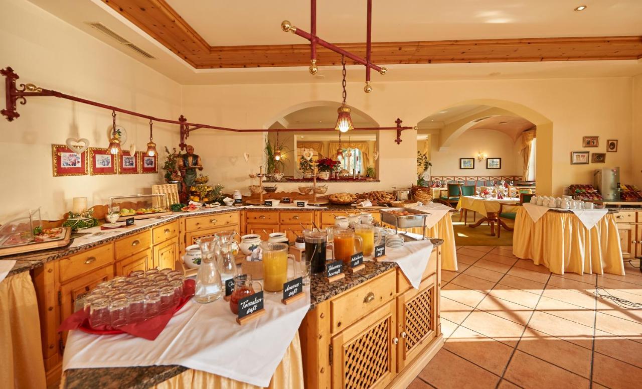 Wohlfühlresort und Feriengut Martinerhof Sankt Martin am Tennengebirge Exterior foto